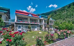 Parhena Cottages Bella Naran